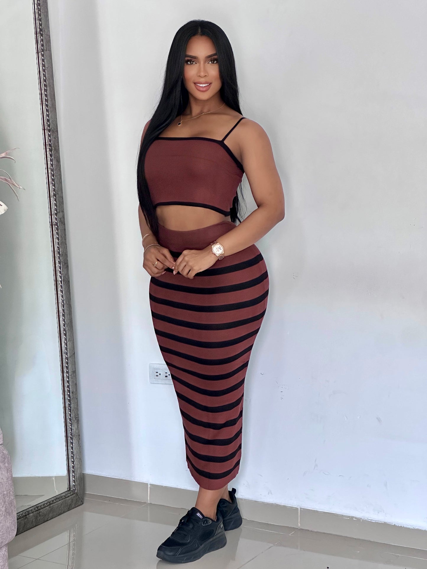 CONJUNTO DE HILO FALDA LARGO RAYADA BLUSA CORTA DE TIRA - MZ5408