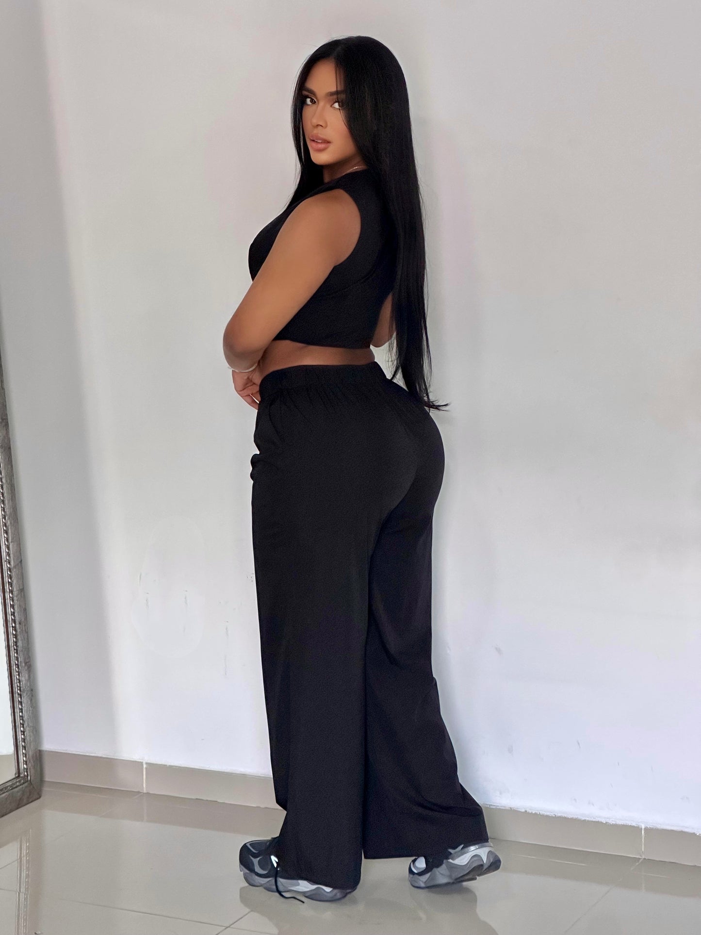 CONJUNTO EN ANTIFLUIDO PANTALON ANCHO CHALECO - 99891