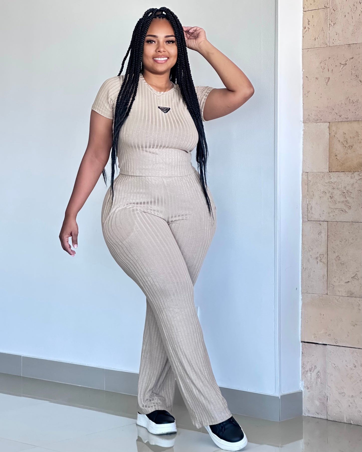 CONJUNTO PRADA ACANALADO PANTALON LARGO BLUSA MANGA RIB - 40400