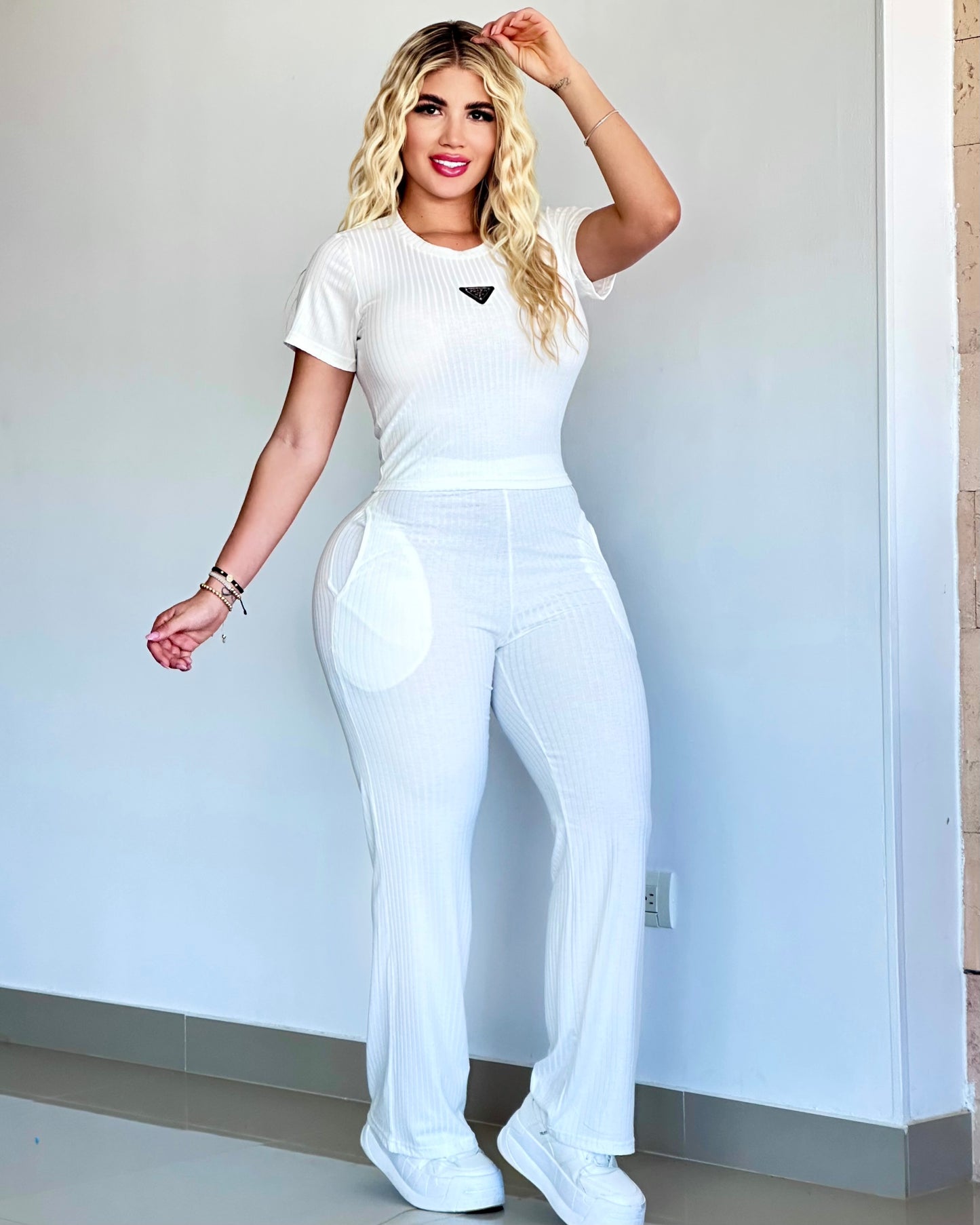 CONJUNTO PRADA ACANALADO PANTALON LARGO BLUSA MANGA RIB - 40400