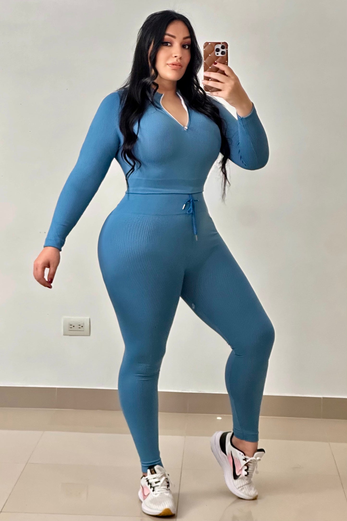 CONJUNTO DEPORTIVO EN HILO MANGA LARGA - ZHY95