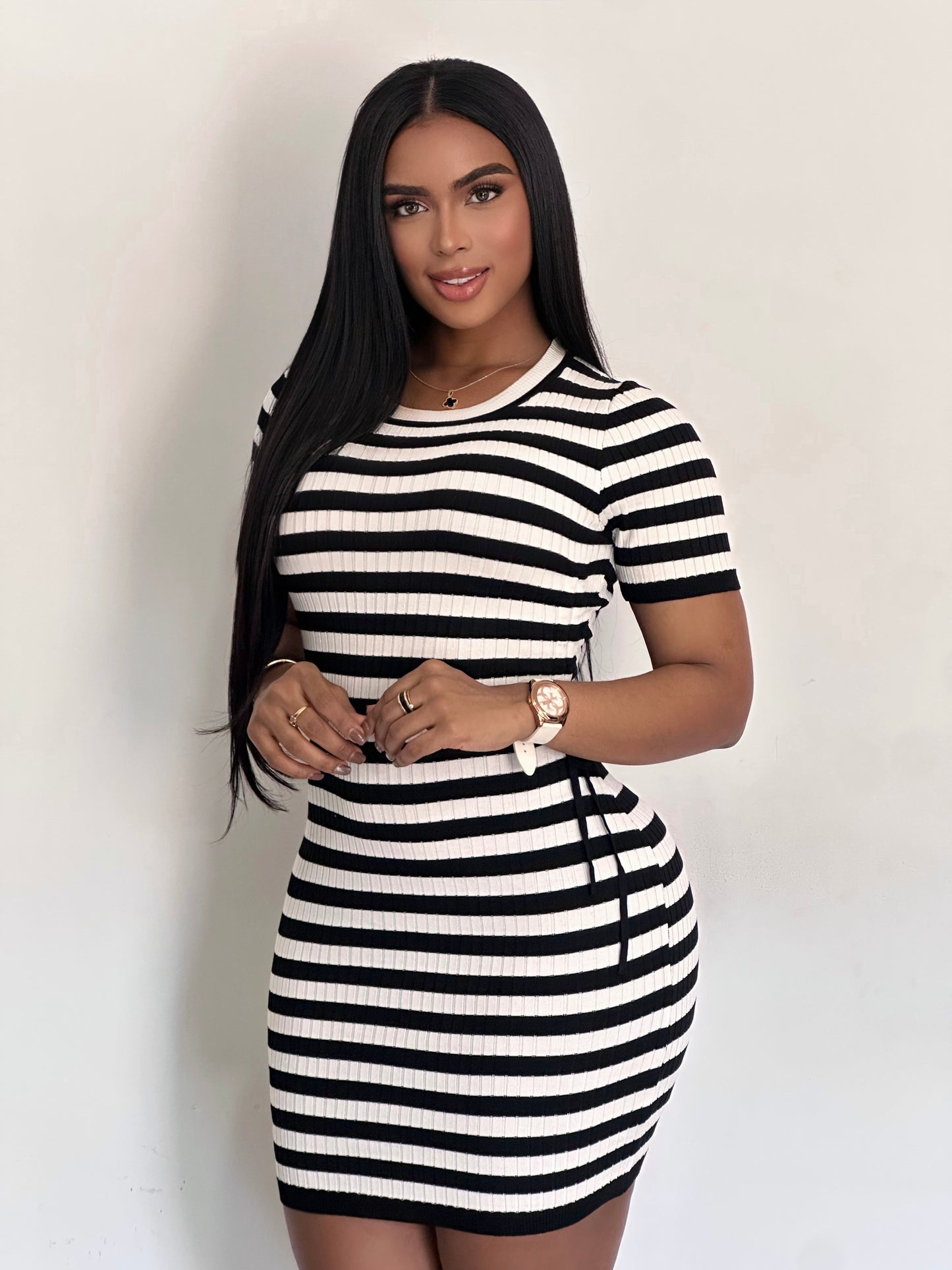VESTIDO EN HILO CON MANGA AJUSTABLE EN LA CINTURA - FC-217