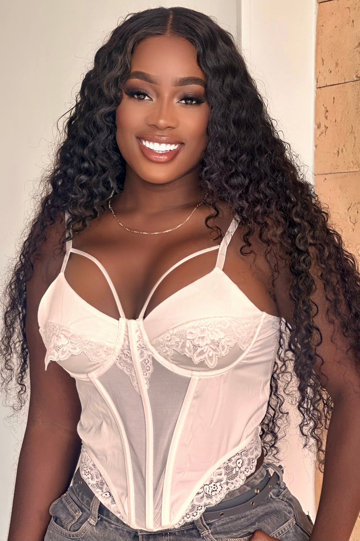 CORSET EN MALLATEX Y ENCAJE TIRA EN COPA  - GM2509