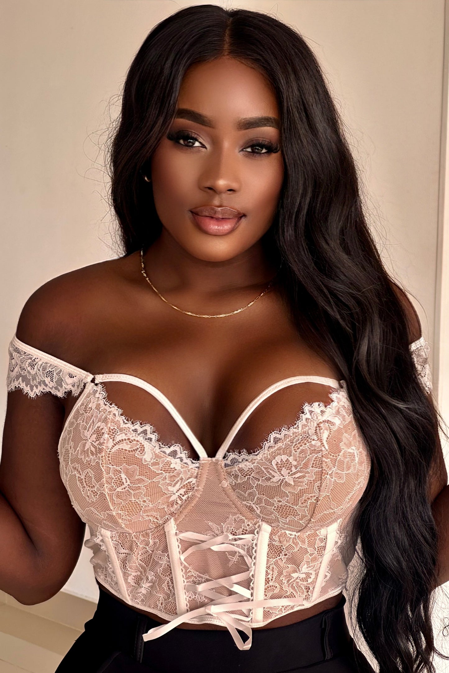 CORSET EN ENCAJE CON LAZO - GM2507