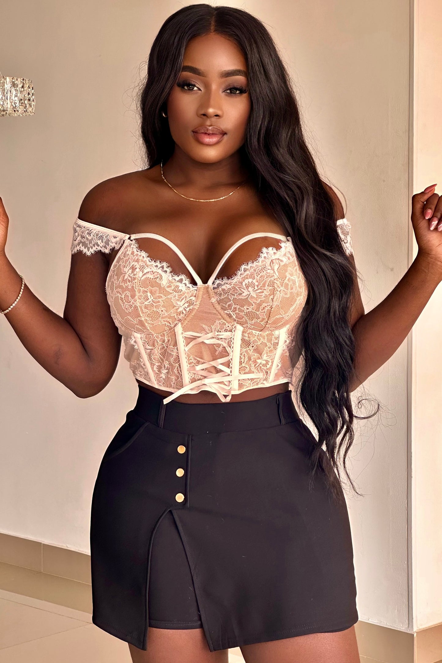 CORSET EN ENCAJE CON LAZO - GM2507