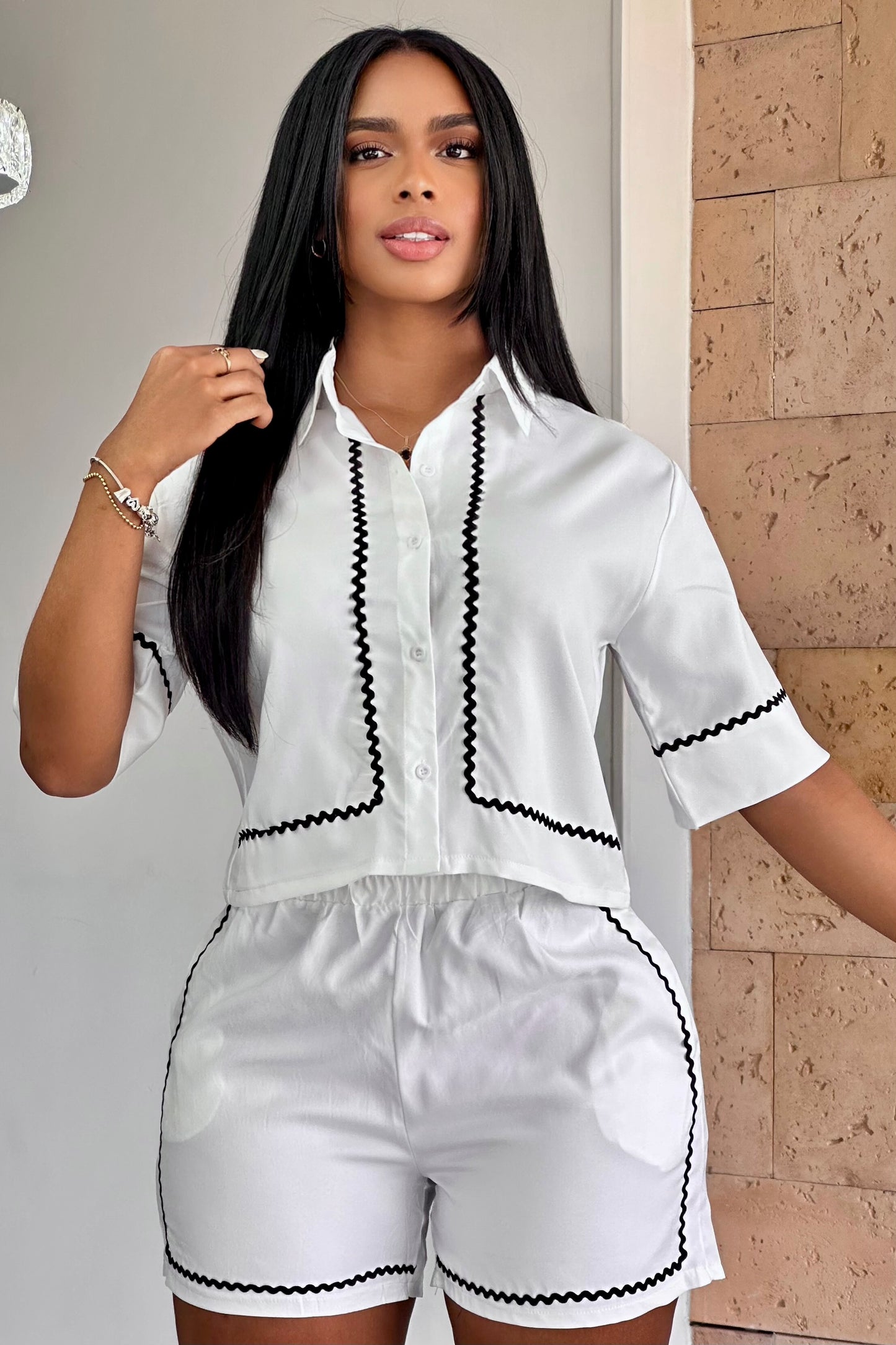 CONJUNTO CAMISERO CORTO CON GUIPIUR CHALIS - 41094