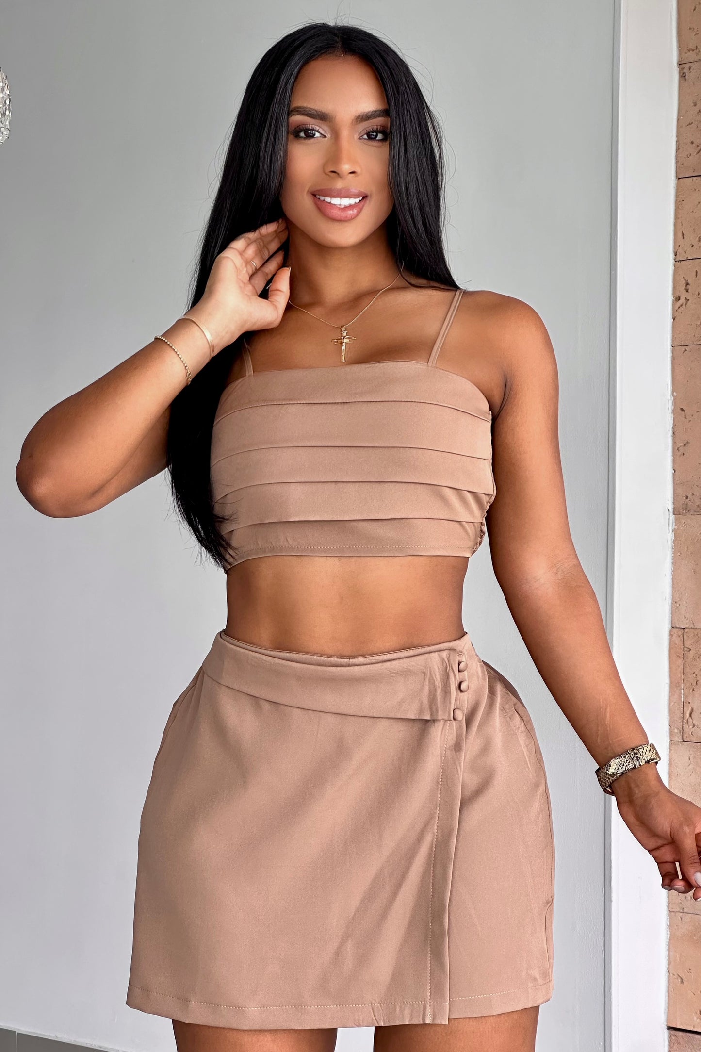 CONJUNTO CORTO EN CHALIS FALDA SHORT BLUSA EN PLIEGUES - 13519
