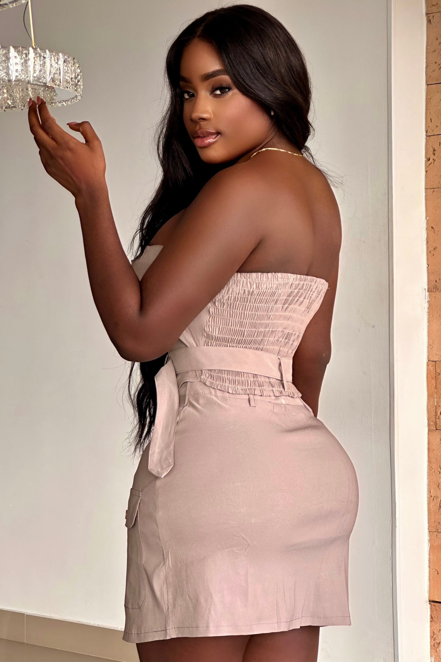 CONJUNTO FALDA Y BLUSA STRAPLE CON CINTURON - 13401