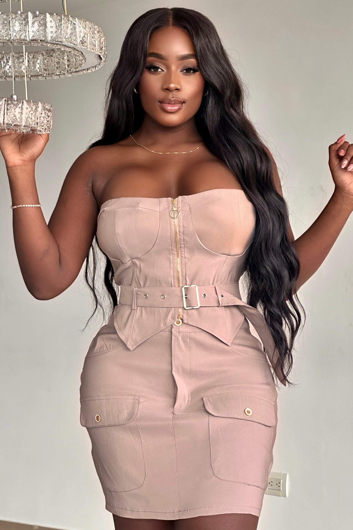 CONJUNTO FALDA Y BLUSA STRAPLE CON CINTURON - 13401