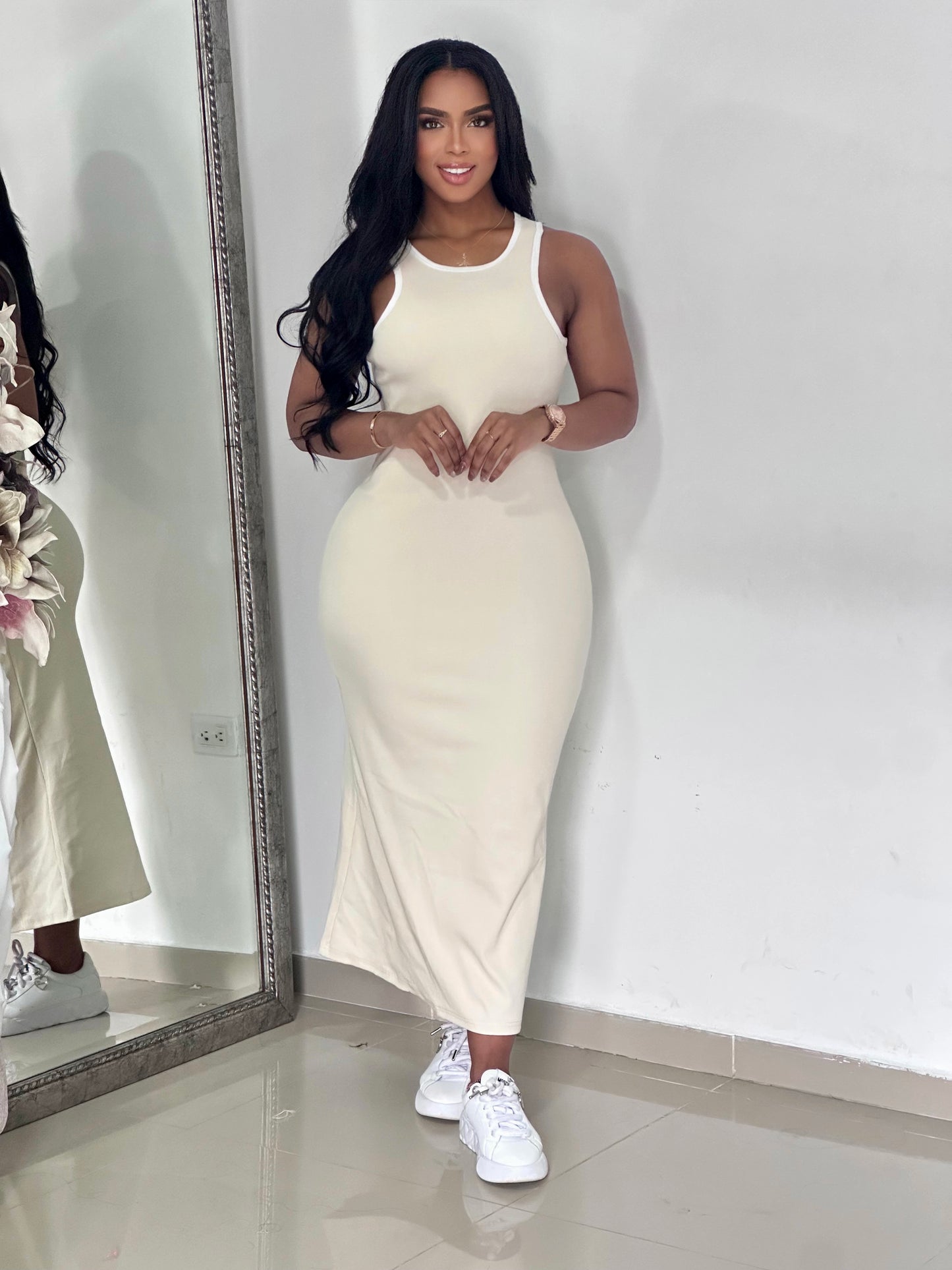 VESTIDO LARGO DE HILO SIZA BORDE BLANCO - QZ4023